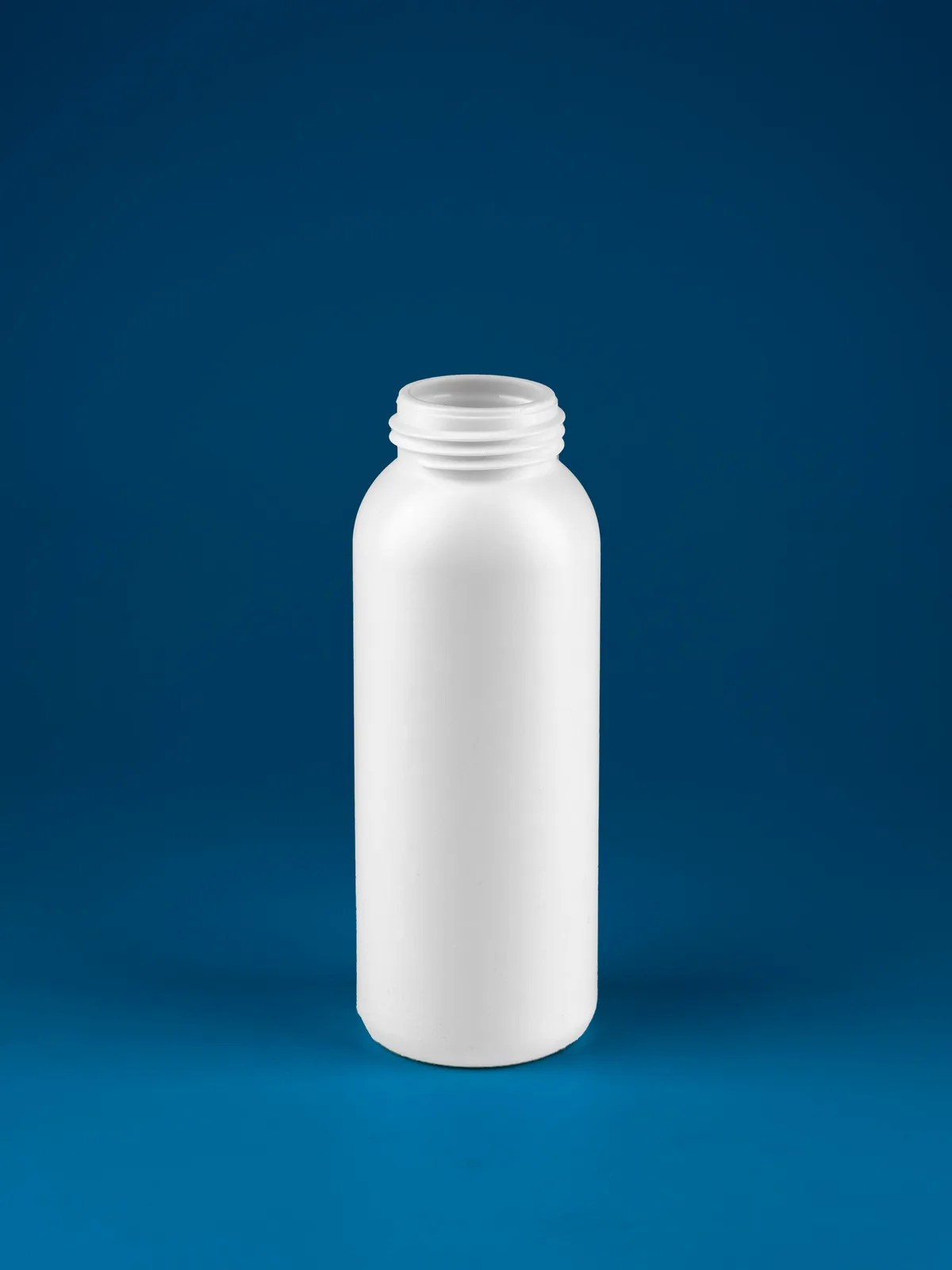 R500 plastic container